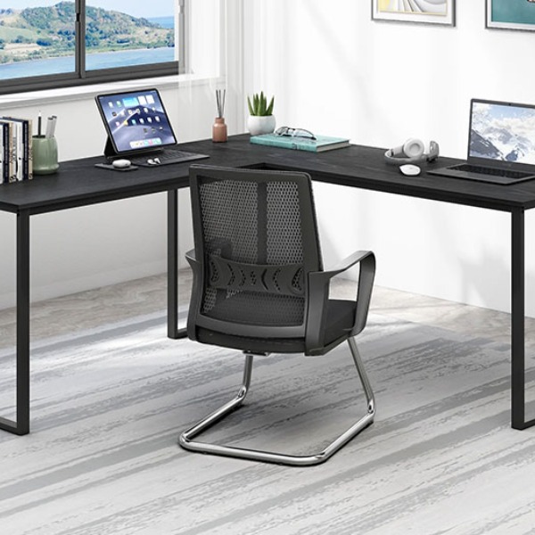 Bàn làm việc chữ L 1m8x1m2