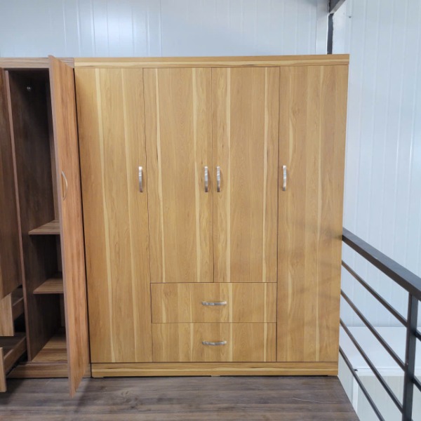 Tủ quần áo vàng gỗ sáng