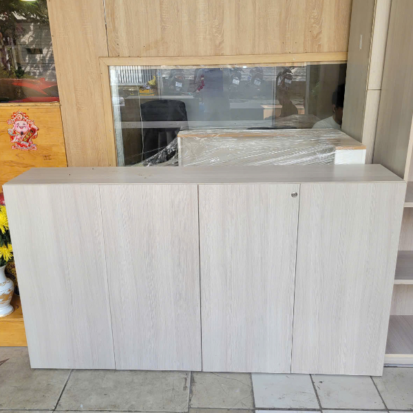 Tủ hồ sơ gỗ công nghiệp 3 cánh màu sáng hiện đại.