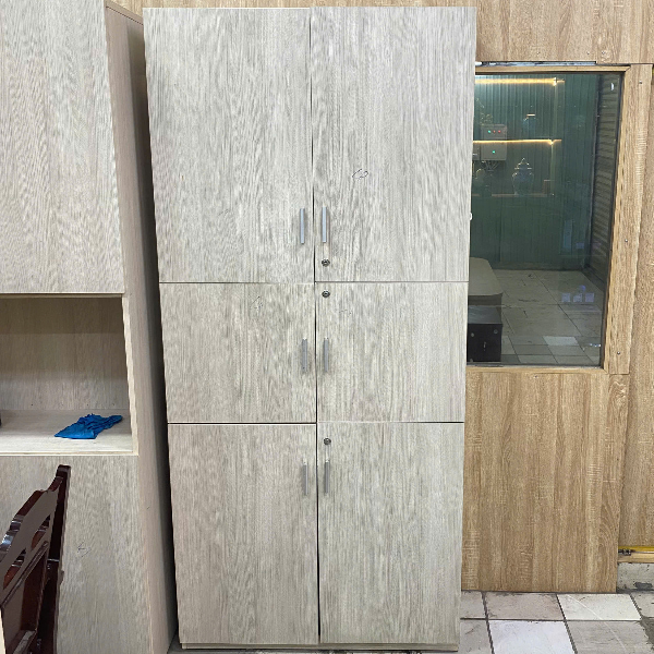 Tủ hồ sơ gỗ công nghiệp 6 cánh có khóa hiện đại.
