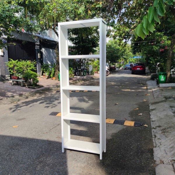Kệ trưng bày gỗ sơn trắng cao 2m12 rộng 70 sâu 27 hàng thanh lý hiện đại tinh tế